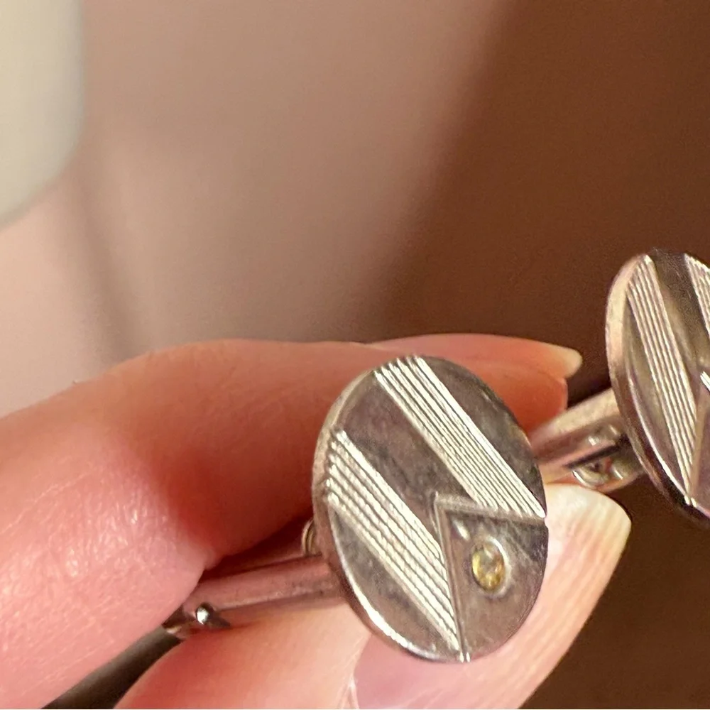 Vintage 1940's art deco silver textured striped round cufflinks